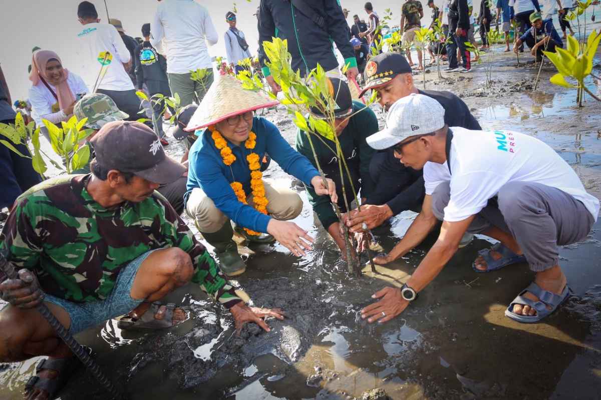 Tanam Mangrove di Bali, Muhaimin Ajak Masyarakat Selamatkan Bumi
