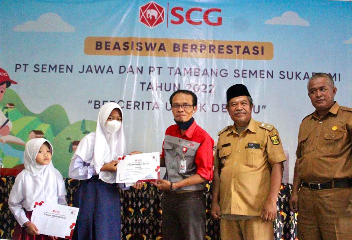 Lagi, SCG Beri Beasiswa Berprestasi Untuk 545 Pelajar Kabupaten Sukabumi Lagi, SCG Beri Beasiswa Berprestasi Untuk 545 Pelajar Kabupaten Sukabumi