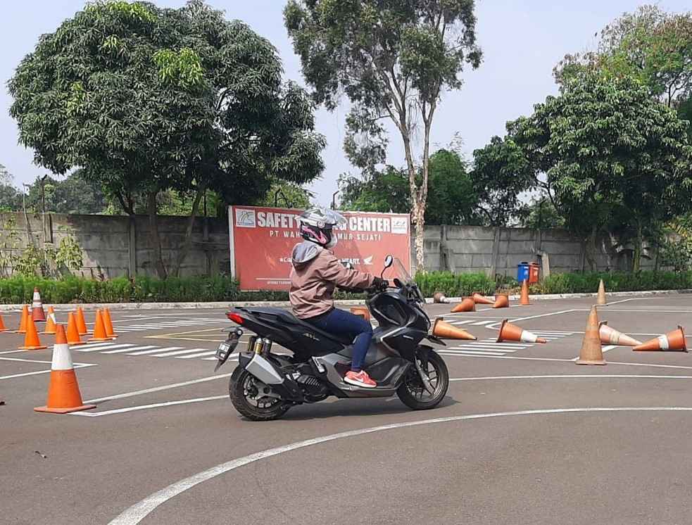 Safety Riding Tertantang Munculnya Produk Baru Safety Riding Tertantang Munculnya Produk Baru