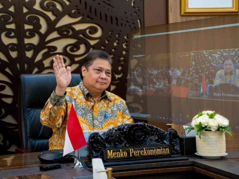 Sukses Atas Covid-19, Pengamat: Popularitas Airlangga Langsung Melesat Sukses Atas Covid-19, Pengamat: Popularitas Airlangga Langsung Melesat