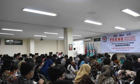 Gelar PKKMB Offline , ITB Swadharma Bekali Mahasiswa Wawasan Kebangsaaan Melalui Profesi Digital