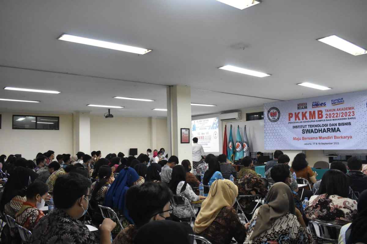 Gelar PKKMB Offline , ITB Swadharma Bekali Mahasiswa Wawasan Kebangsaaan Melalui Profesi Digital