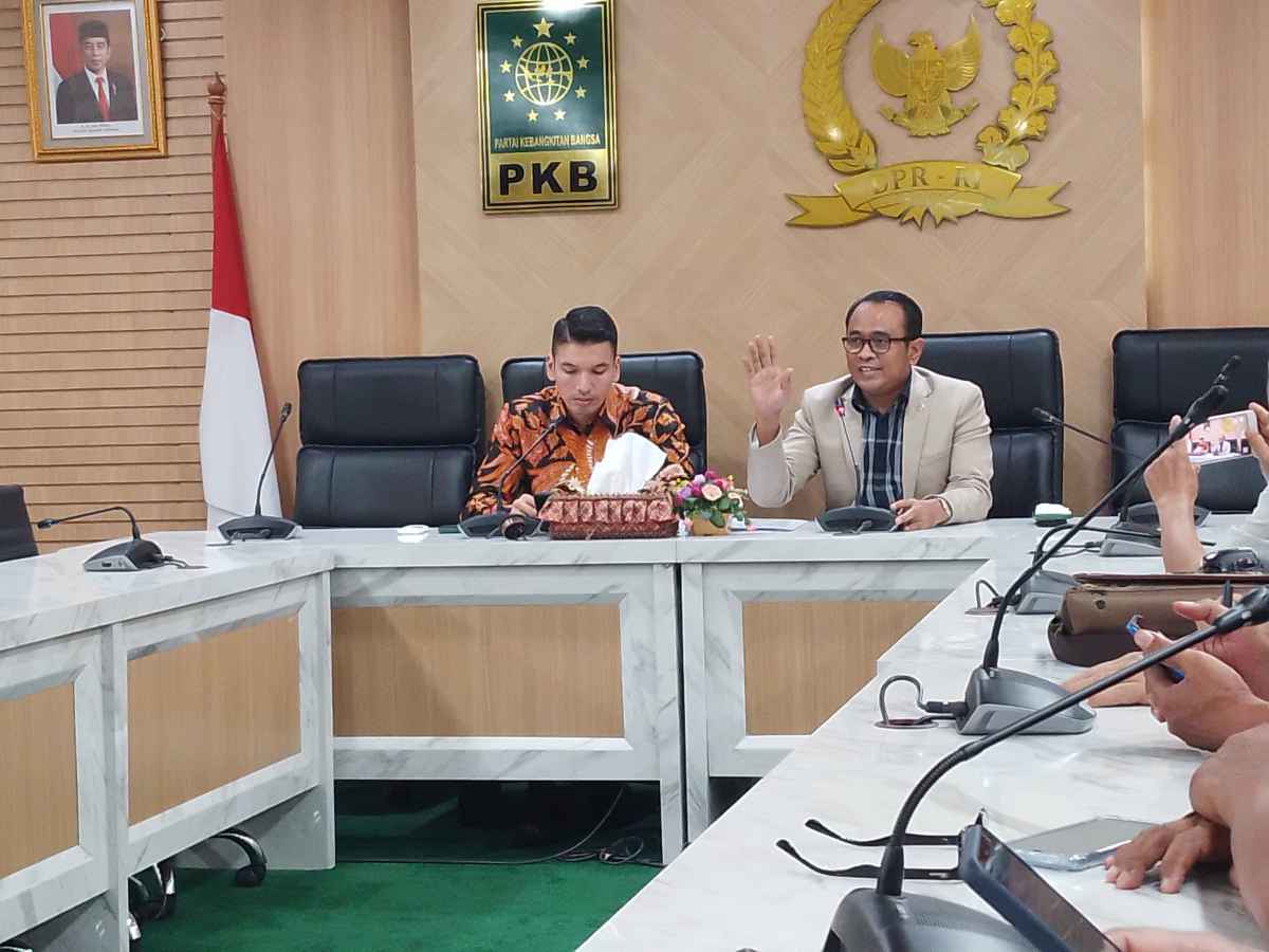 FKB: Seluruh Fraksi DPR Sepakat Bentuk Pansus Tragedi Kanjuruhan FKB: Seluruh Fraksi DPR Sepakat Bentuk Pansus Tragedi Kanjuruhan