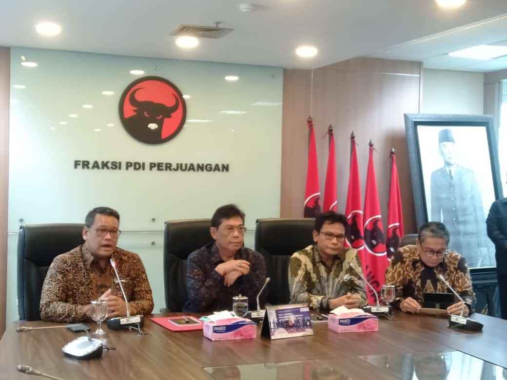 FPDI-P DPR Dukung Pansus Kanjuruhan, Oknum Langgar SOP Perlu Dipidanakan FPDI-P DPR Dukung Pansus Kanjuruhan, Oknum Langgar SOP Perlu Dipidanakan