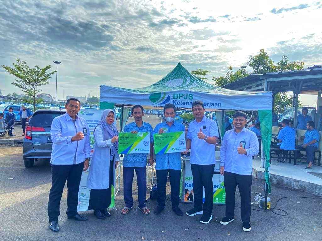 Ribuan Driver Taksi Blue Bird Wilayah Tangerang Masuk Program BPJS Ketenagakerjaan