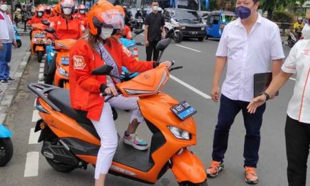 Kendaraan Listrik Bikin Efisiensi, PT Pos: Angin Segar Bagi Industri Logistik