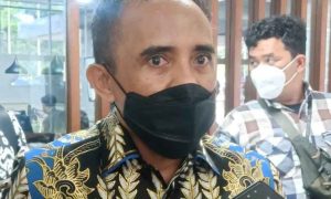 Tekan Kecelakaan, Anwar Hafid: Perizinan Penerbangan Harus Diperketat