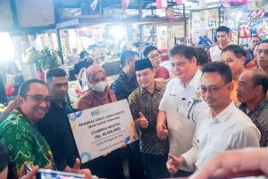 Tahan Suku Bunga Acuan BI, Ekonom Desak Pemerintah Harus Turunkan Inflasi Secepatnya