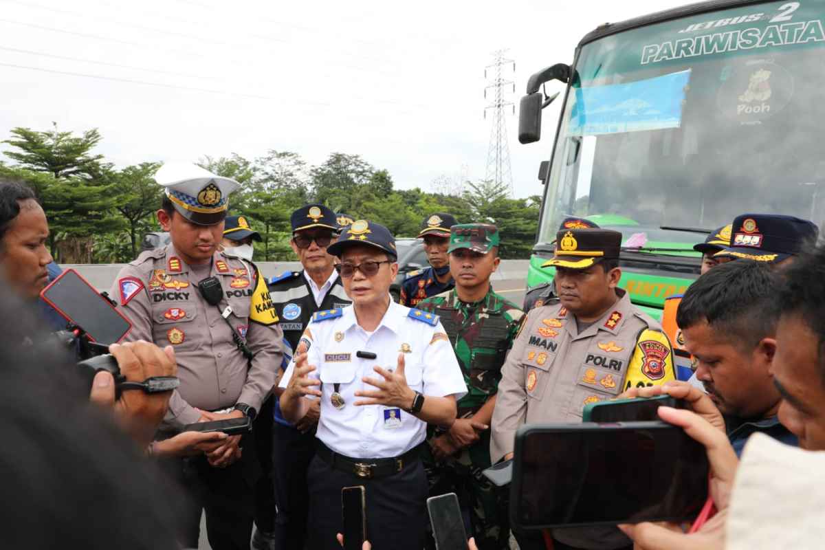 Jelang Natal, Kemenhub Cek Kelaikan Bus Pariwisata di Puncak Jelang Natal, Kemenhub Cek Kelaikan Bus Pariwisata di Puncak