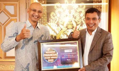 Wadirut BTN Sabet Penghargaan The Best Transformation Leader