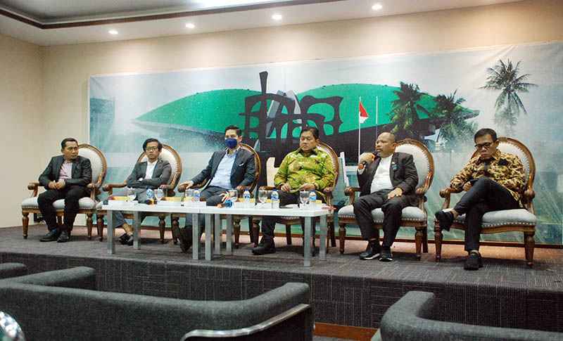 Dialektika Demokrasi "Safari Elite Politik dan Pesan Damai Pemilu 2024" Dialektika Demokrasi "Safari Elite Politik dan Pesan Damai Pemilu 2024"