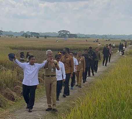 Perdana Prabowo-Ganjar Tampil Bareng di Kebumen, Pengamat: Sinyal Kuat Arah Dukungan Jokowi