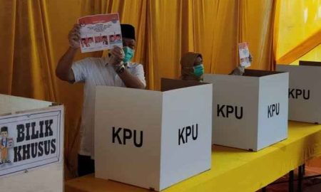 Soal Tunda Pemilu, Adies Kadir: Periksa Hakim PN Jakpus 