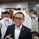 Stop PHK Massal Non ASN, Azwar Anas: Solusinya Anggarannya Masih Dicari Stop PHK Massal Non ASN, Azwar Anas: Solusinya Anggarannya Masih Dicari