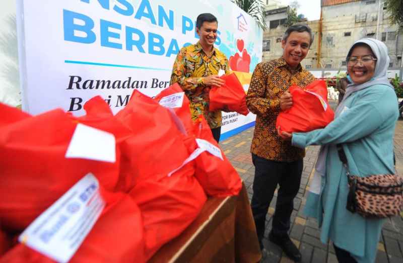BTN dan Insan Pers Berbagi Untuk Masyarakat BTN dan Insan Pers Berbagi Untuk Masyarakat
