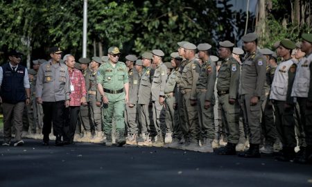 Ridwan Kamil Minta Linmas Jaga Rumah Warga yang Ditinggal Mudik