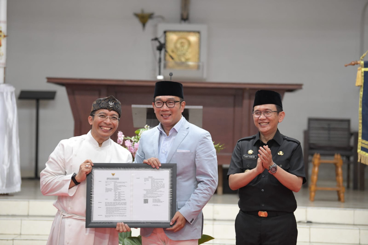 Ridwan Kamil Serahkan Perizinan Pembangunan Gereja Katolik Ibu Teresa di Bekasi Ridwan Kamil Serahkan Perizinan Pembangunan Gereja Katolik Ibu Teresa di Bekasi