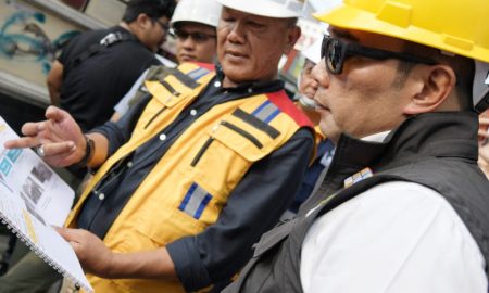 Ridwan Kamil: Ada Tujuh Pekerjaan Perbaikan Jalan di Cirebon