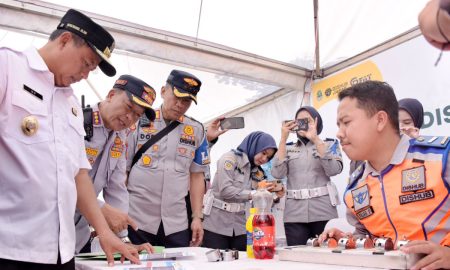 Wagub Uu Tinjau Arus Balik di Kadungora Garut