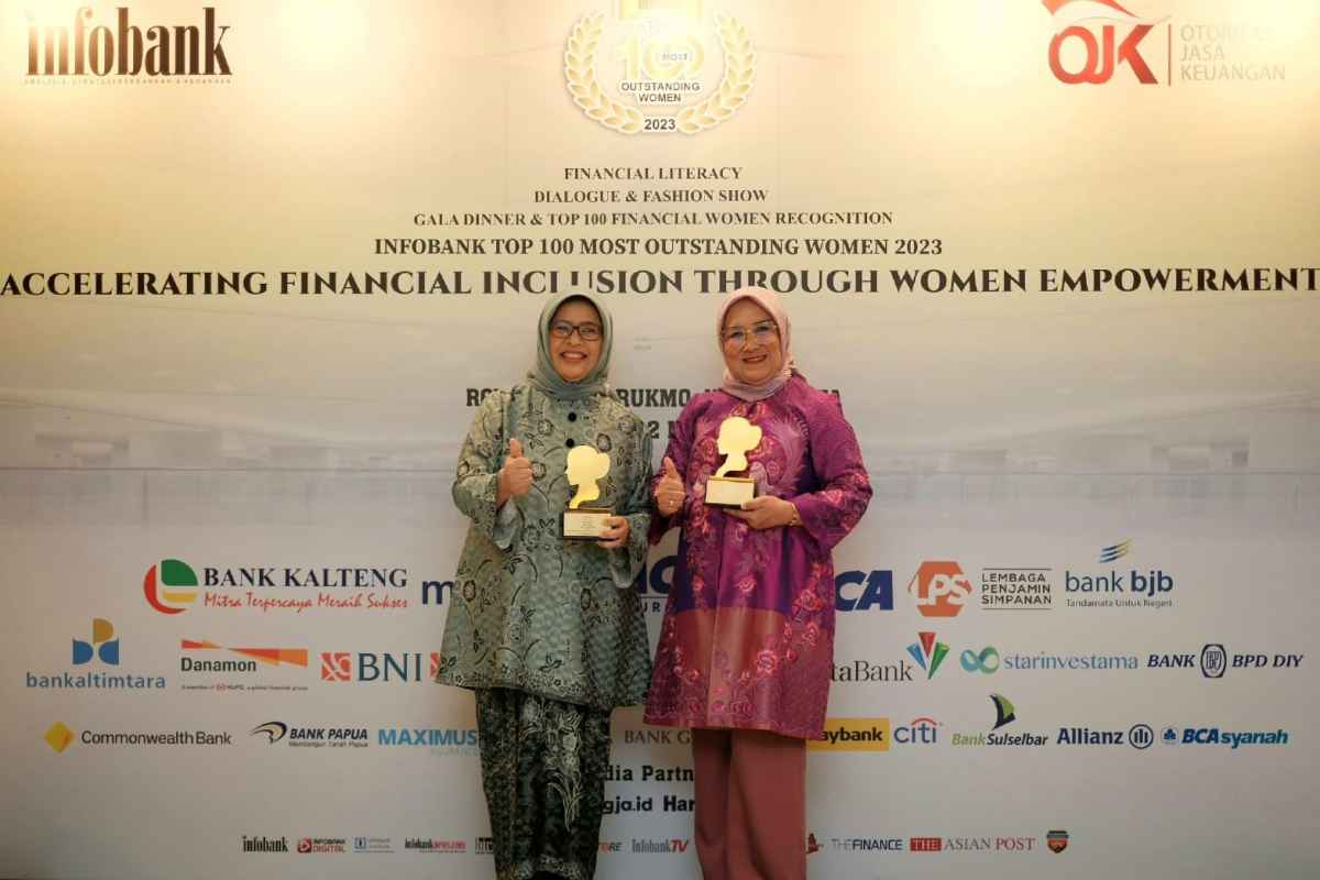 Direksi bank bjb Raih Predikat Top 100 Outstanding Women Recognition 2023