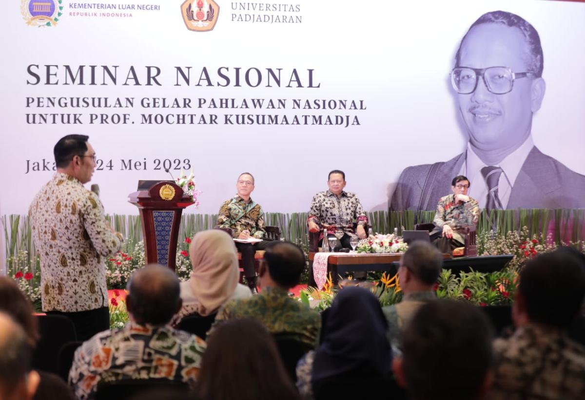 Gubernur Ridwan Kamil Minta Dukungan Pusat Pengusulan Prof. Mochtar sebagai Pahlawan Nasional