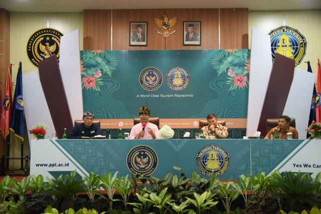 Politisi Nasdem: Industri Pariwisata Lombok Perlu Dukungan Infrastruktur Agar Mendunia Politisi Nasdem: Industri Pariwisata Lombok Perlu Dukungan Infrastruktur Agar Mendunia
