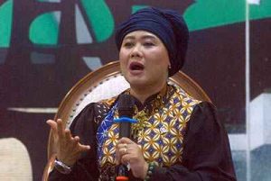 Dialektika Demokrasi dengan tema: Strategi Partai Politik Berebut Kursi Parlemen"
