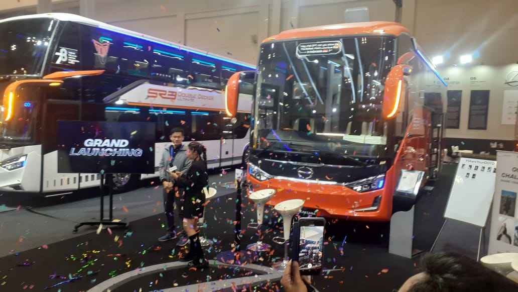 Dua Bis Produk Karoseri Laksana Mejeng di GIIAS 2023 Dua Bis Produk Karoseri Laksana Mejeng di GIIAS 2023