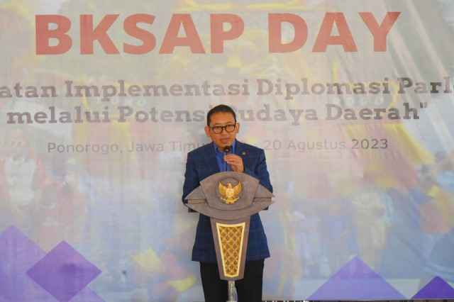 BKSAP Tinjau Monumen Reog dan Museum Peradaban di Ponorogo untuk Penguatan Budaya Nasional BKSAP Tinjau Monumen Reog dan Museum Peradaban di Ponorogo untuk Penguatan Budaya Nasional