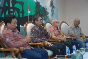 Dialektika Demokrasi Tema “Aturan Social Commerce dan Nasib UMKM”