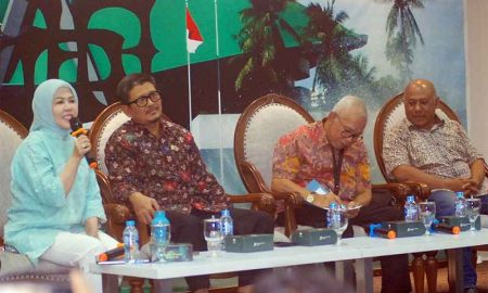 Dialektika Demokrasi Tema “Aturan Social Commerce dan Nasib UMKM”