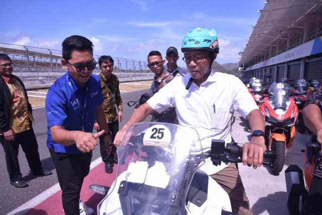 Mukhammad Misbakhun: Pemerintah Diharapkan Konsisten dalam Pengembangan KEK Mandalika Mukhammad Misbakhun: Pemerintah Diharapkan Konsisten dalam Pengembangan KEK Mandalika