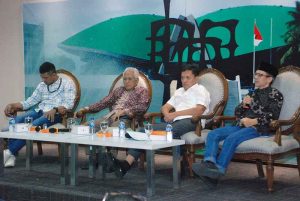 Dialektika Demokrasi Tema “Pendaftaran Capres-Cawapres Penanda Mulainya Pilpres 2024" Dialektika Demokrasi Tema “Pendaftaran Capres-Cawapres Penanda Mulainya Pilpres 2024"