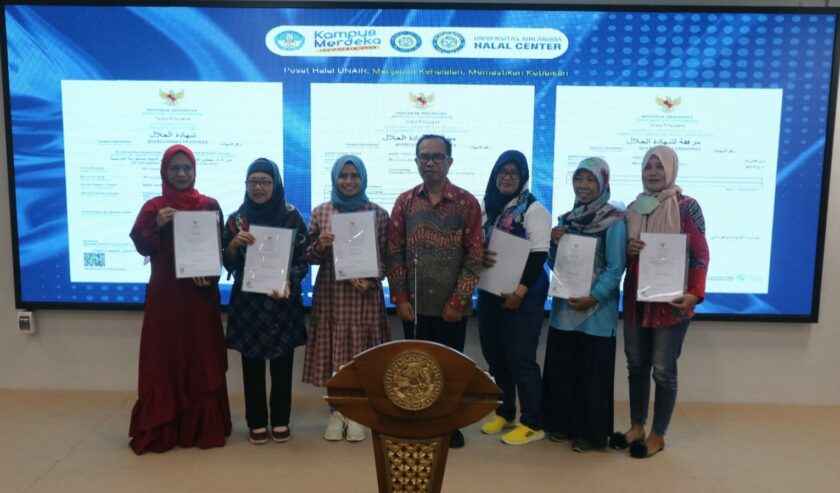 Majukan UMKM, Unair Beri Ribuan Sertifikat Gratis Majukan UMKM, Unair Beri Ribuan Sertifikat Gratis