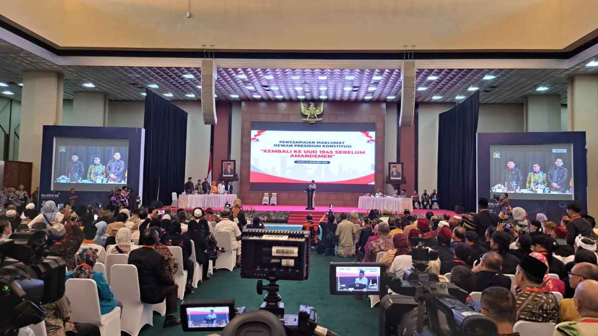 Sistem Bernegara Dinilai Melenceng, Dewan Presidium Konsitusi dan DPD Keluarkan Maklumat Untuk MPR Sistem Bernegara Dinilai Melenceng, Dewan Presidium Konsitusi dan DPD Keluarkan Maklumat Untuk MPR