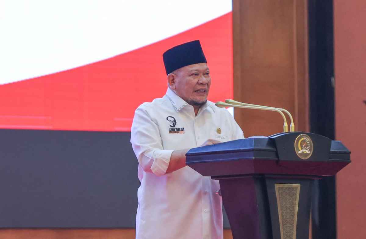 Megawati Prihatin Soal Demokrasi, Ketua DPD RI: Saatnya Kembali ke Sistem Terbaik Milik Bangsa Sendiri Megawati Prihatin Soal Demokrasi, Ketua DPD RI: Saatnya Kembali ke Sistem Terbaik Milik Bangsa Sendiri