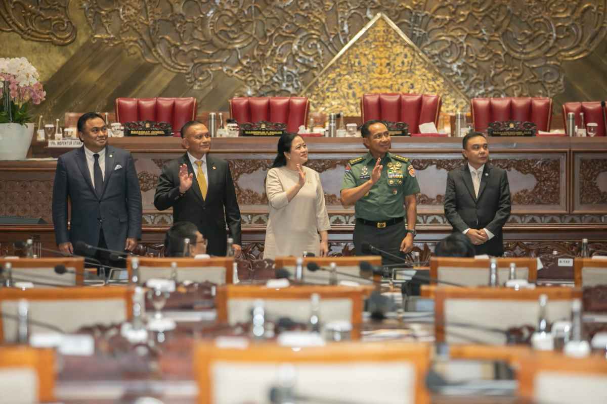 Pimpin Pengesahan Calon Panglima TNI, Puan Doakan Jenderal Agus Bekerja Amanah Pimpin Pengesahan Calon Panglima TNI, Puan Doakan Jenderal Agus Bekerja Amanah