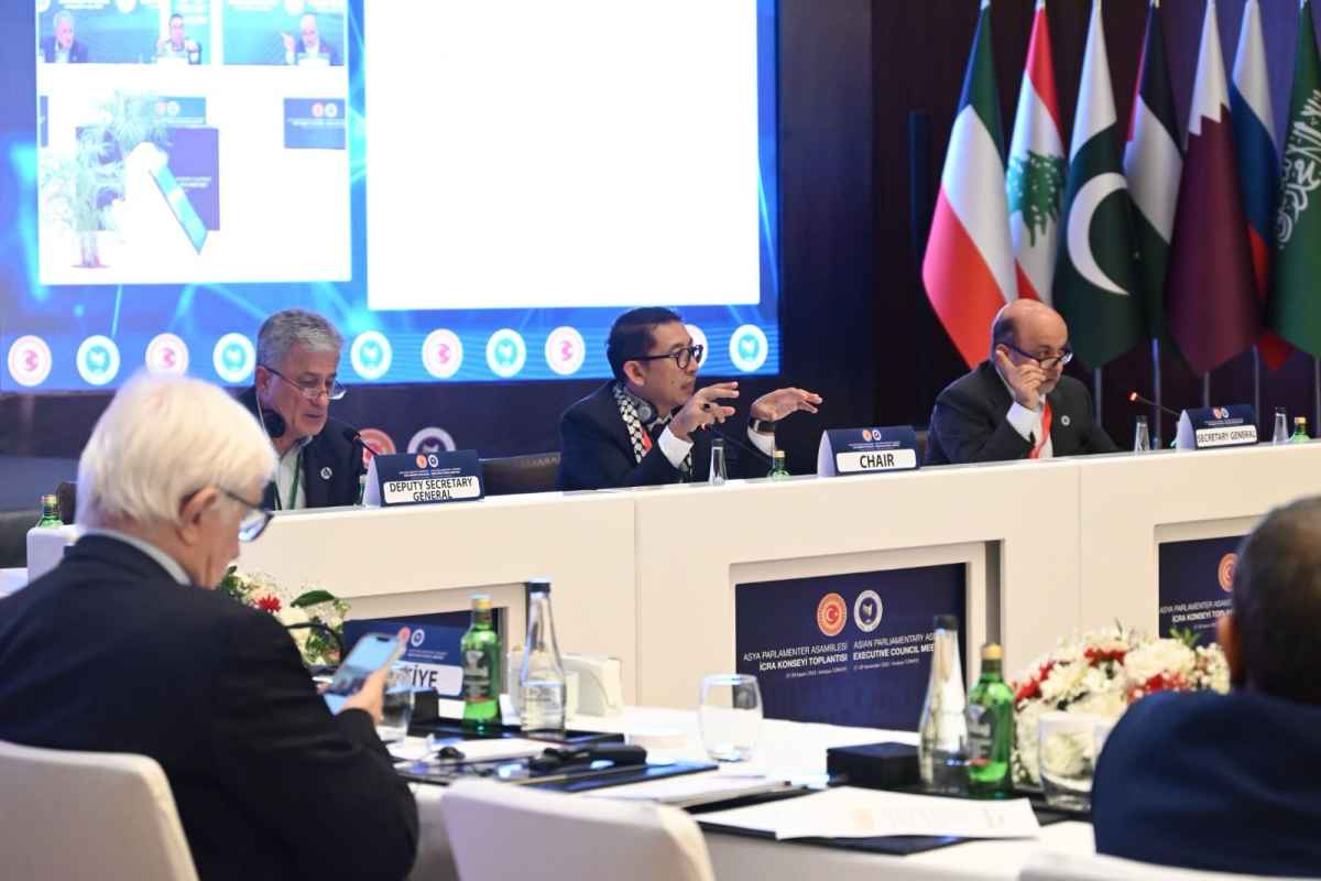 Pimpin Sidang Eksekutif Parlemen Asia, Fadli Zon Deklarasikan Terbentuknya Komisi Palestina dalam Organisasi Parlemen Asia Pimpin Sidang Eksekutif Parlemen Asia, Fadli Zon Deklarasikan Terbentuknya Komisi Palestina dalam Organisasi Parlemen Asia
