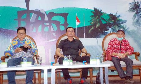 Dialektika Demokrasi Tema "Menilik Visi Calon Presiden 2024 tentang Keberlangsungan Lapangan Kerja pada Industri Hasil Tembakau"