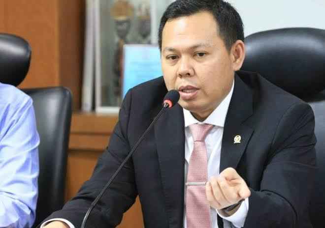 Sultan: Penerapan Kebijakan PIT Perlu Diikuti Peningkatan Insentif Alat Tangkap Nelayan Kecil Sultan: Penerapan Kebijakan PIT Perlu Diikuti Peningkatan Insentif Alat Tangkap Nelayan Kecil