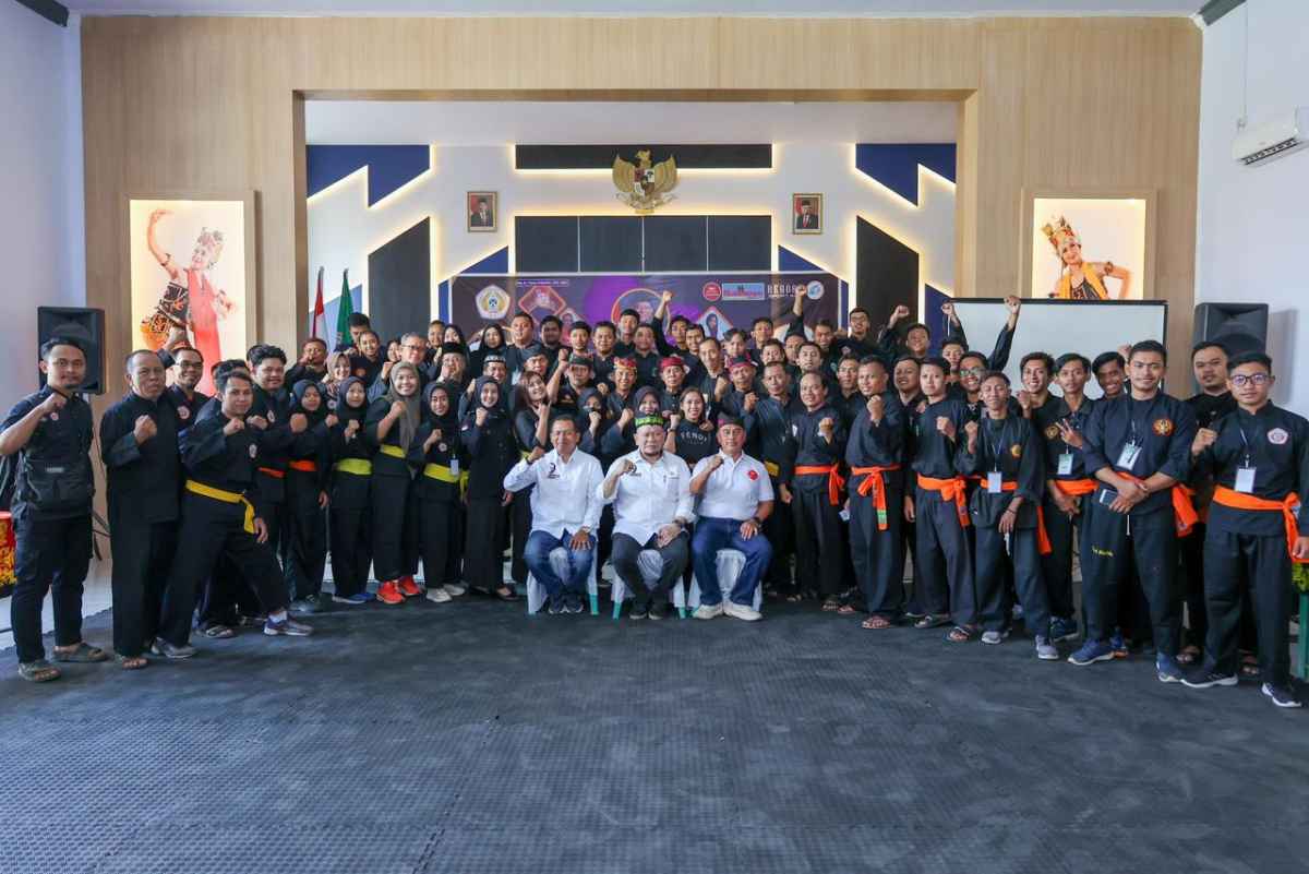 Buka National Coaching Clinic Wasit, Juri dan Pelatih, LaNyalla Ingatkan Nilai Luhur Pencak Silat