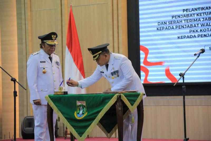 Arief Lengser, Al Muktabar Lantik Nurdin Jadi Pj. Walikota Tangerang Arief Lengser, Al Muktabar Lantik Nurdin Jadi Pj. Walikota Tangerang