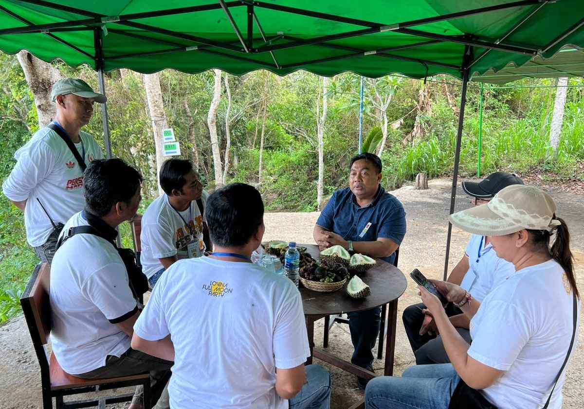 Nyoman Parta Dorong Festival Durian Ki Raja Jadi Wisata Agro Buleleng Nyoman Parta Dorong Festival Durian Ki Raja Jadi Wisata Agro Buleleng