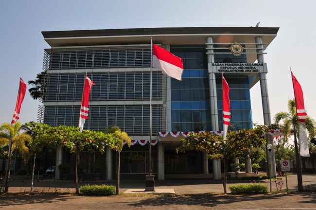 Dinilai Memberatkan Warga, BPK Jatim Minta Pemkot Surabaya Evaluasi Kebijakan Retribusi