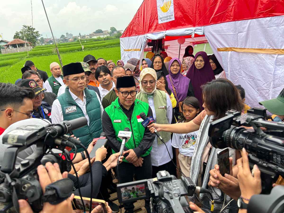 Gus Imin Hadiri Konsolidasi Laskar Santri Jabar: Prihatin Nasib Petani dan Akan Stop Impor Pangan Gus Imin Hadiri Konsolidasi Laskar Santri Jabar: Prihatin Nasib Petani dan Akan Stop Impor Pangan