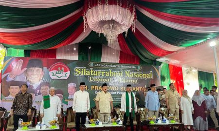 Kunjungi Bayt Al-Quran Al-Akbar dan Gelar Silaturahmi, Prabowo Rapatkan Barisan Bersama Ulama-Ribuan Jemaah Sumsel 