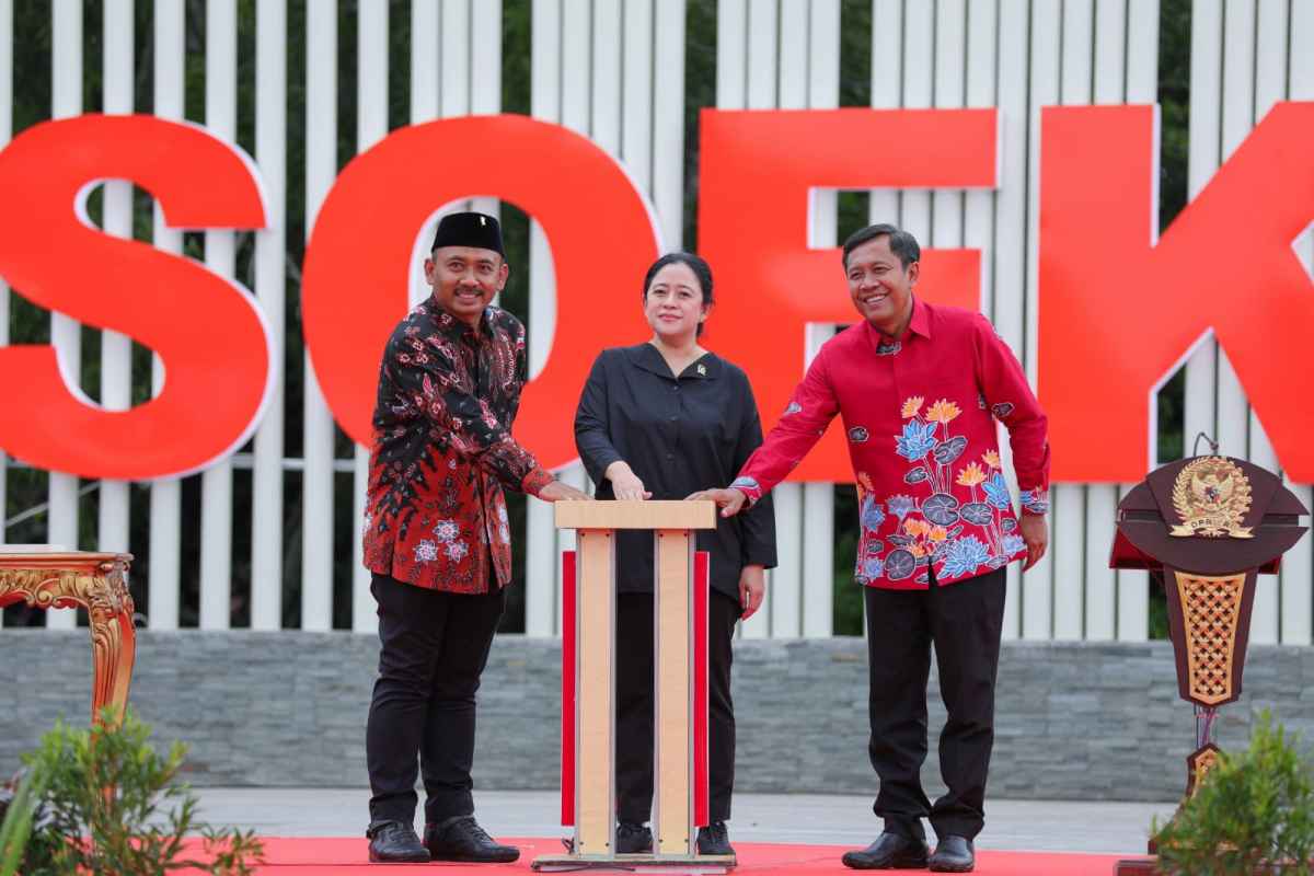 Resmikan Taman Pemuda Soekarno Ngawi, Puan Ingatkan 3 Ajaran Bung Karno untuk Generasi Muda Resmikan Taman Pemuda Soekarno Ngawi, Puan Ingatkan 3 Ajaran Bung Karno untuk Generasi Muda