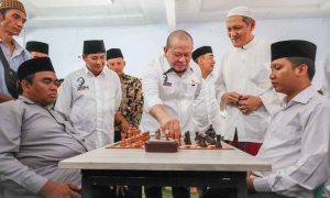 Buka Turnamen Catur Antar Pesantren se-Madura, Ketua DPD RI Ulas Sejarah Islam