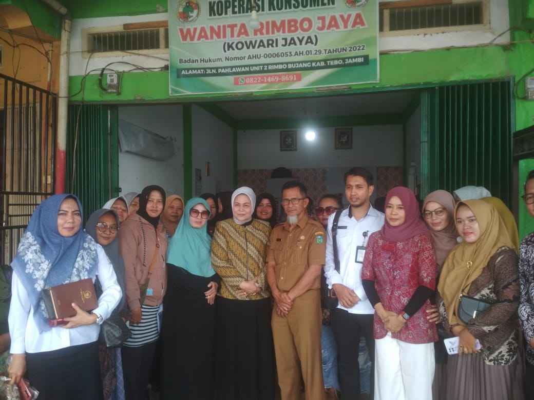 Komite IV DPD RI Dukung Pemberdayaan Perempuan Guna Dongkrak Ekonomi Kabupaten Tebo Komite IV DPD RI Dukung Pemberdayaan Perempuan Guna Dongkrak Ekonomi Kabupaten Tebo