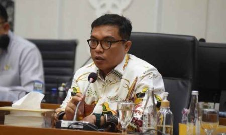 Pembicaraan Tingkat 1, Baleg DPR-Mendagri Sepakat Jabatan Kades 8 Tahun Maksimal 2 Periode